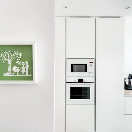 Family And Executive Apartment Lisbon