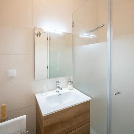 Family And Executive Apartment Lisbon